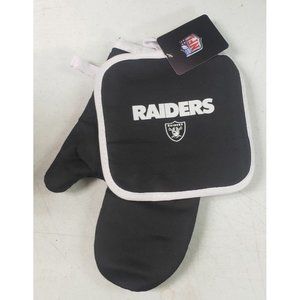 Licensed NFL Las Vegas Raider Oven Mitt Set